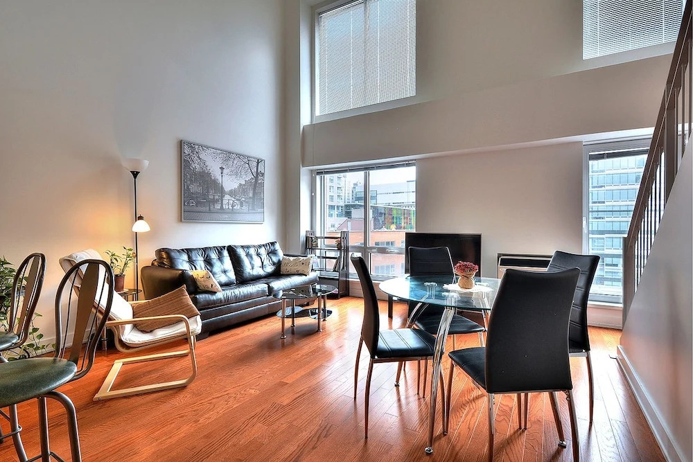 2 Floor Mezzanine Condo Near Convention Center