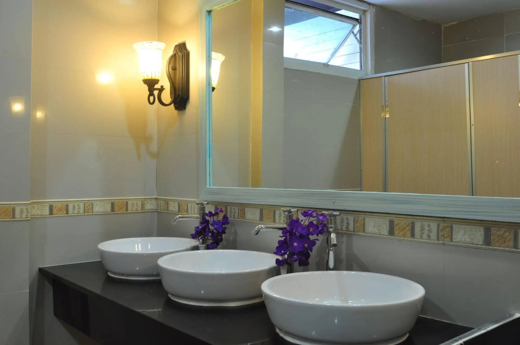 Orchid Hostel