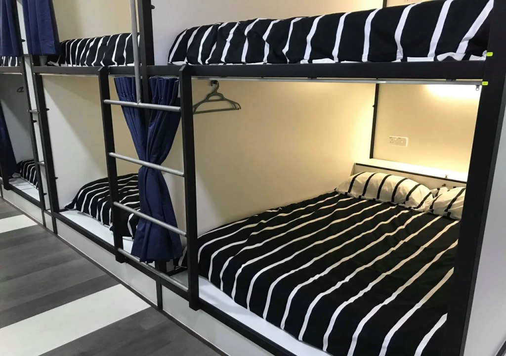 Cabin 18 - Hostel