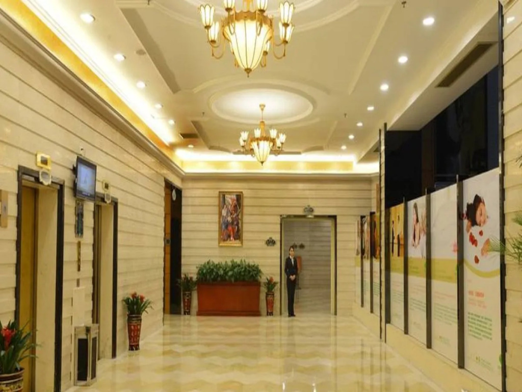 Vienna Hotel Xiangyang Zhongyuan Road