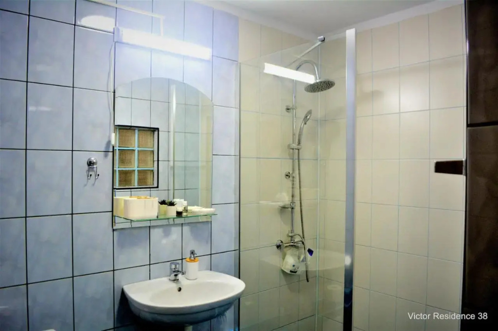 Victor Residence 38