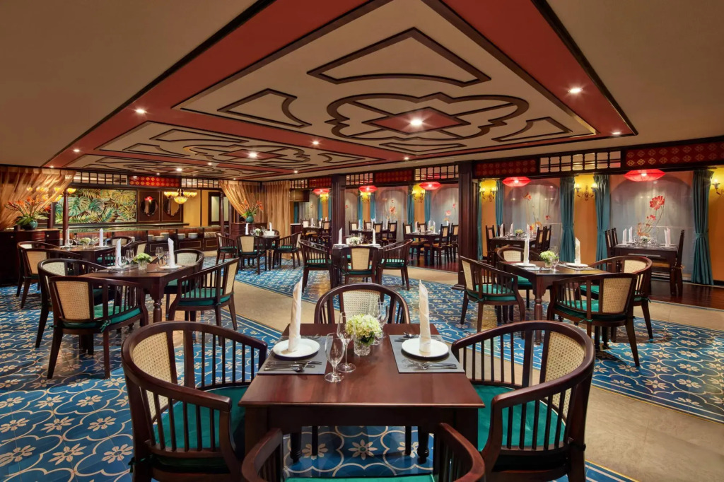 La Vela Classic Cruise - Managed by Paradise Cruises
