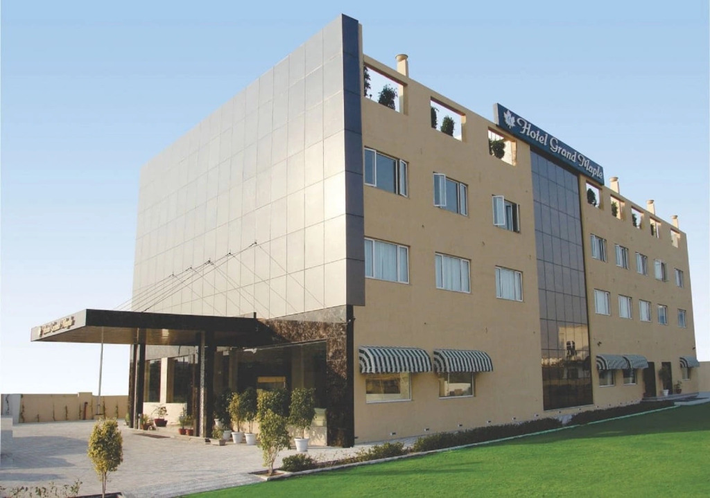 Hotel Grand Maple