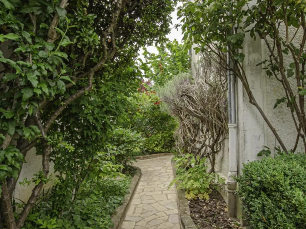 Gîte Saint-Julien-les-Villas, 3 pièces, 5 personnes - FR-1-543-215