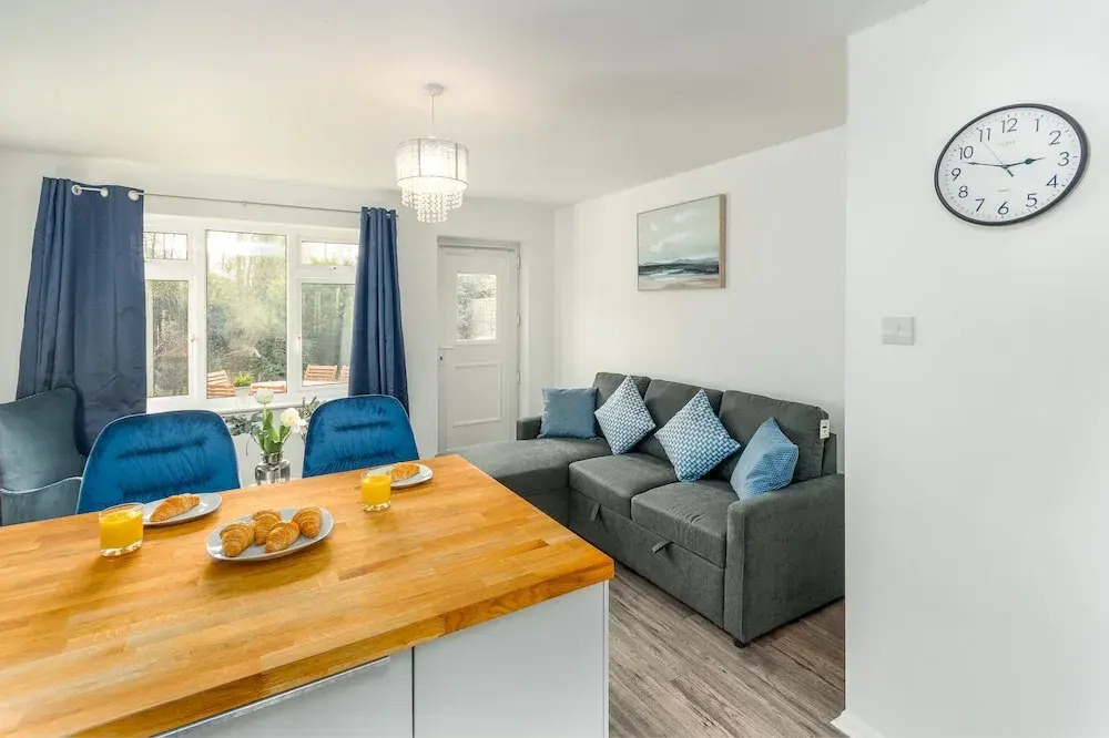 Elite Properties - Sleeps Up to 4 - Leamington Spa