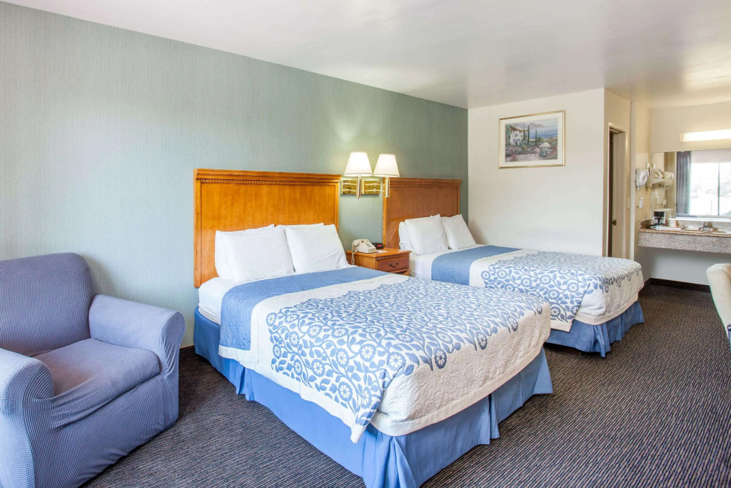 Days Inn by Wyndham Anaheim Near the Park
