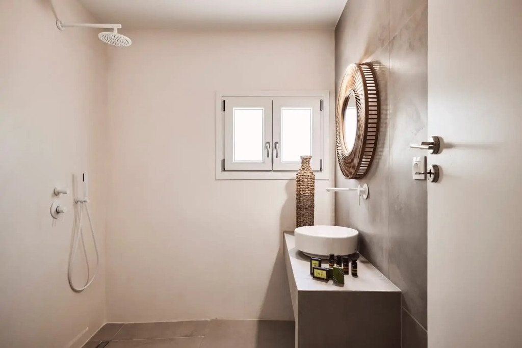 Serenity Suite Milos
