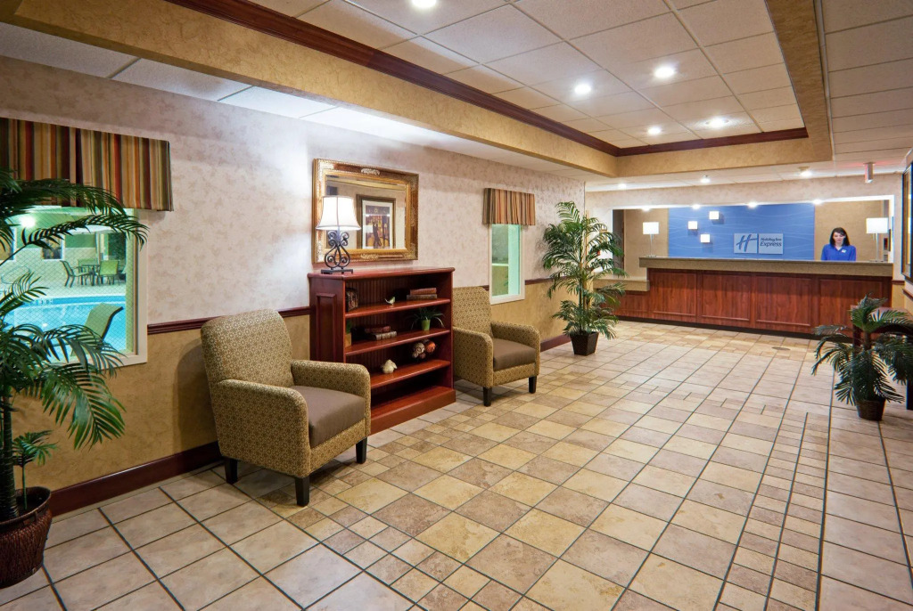 Holiday Inn Express & Suites Troy by IHG