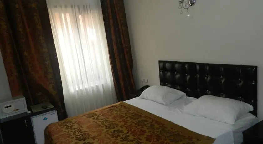 Family Inn Aparts
