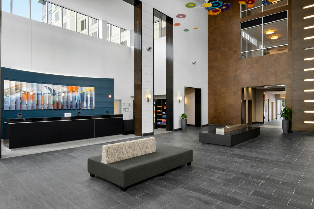 Embassy Suites by Hilton Newark Airport