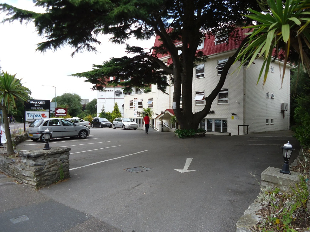 West Cliff Inn