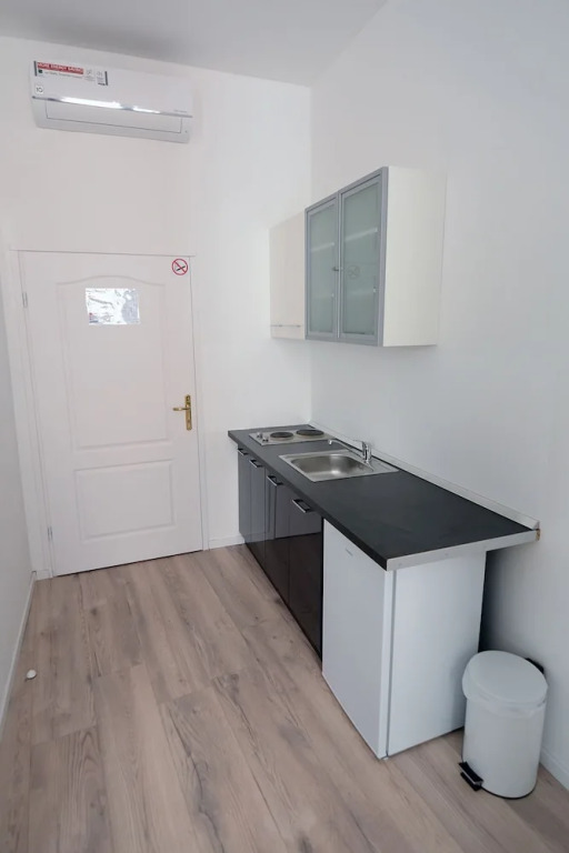 Virtus Apartments and Rooms with Free Private Parking