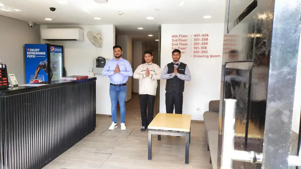 Saltstayz Express - Medicity Near Medanta Hospital