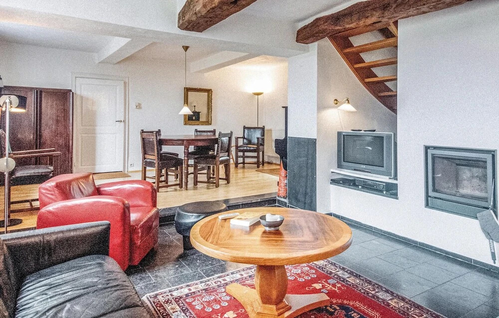 Amazing Home In Remersdaal With Wifi