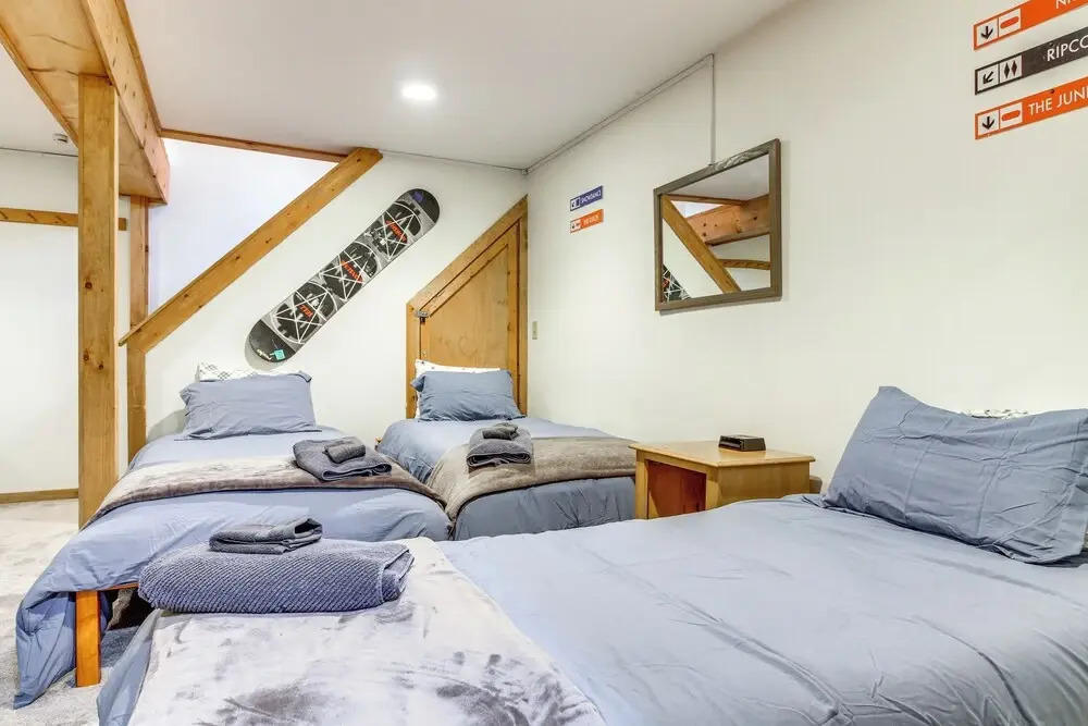 West Dover Townhome Near Mount Snow Shuttle Stop!