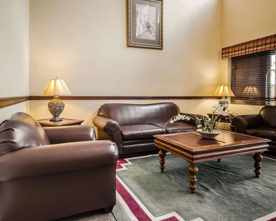 Quality Suites Jeffersonville - Louisville North