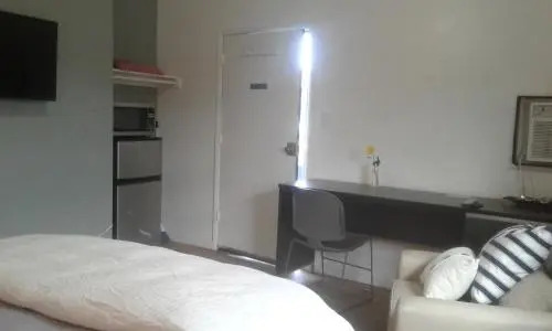 Reno 8 Motel