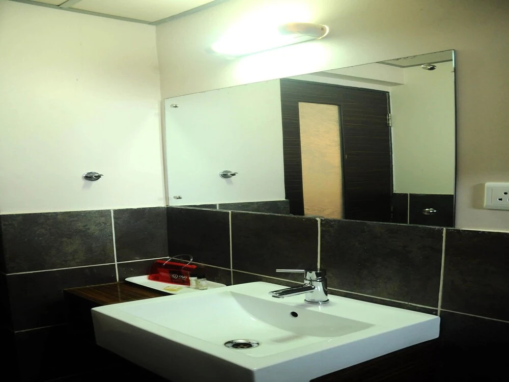 OYO 2337 Gold Coast Beach Resort