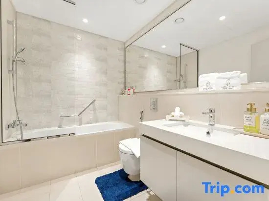 Luxury 3BHK + Maid Sea View & Private Beach
