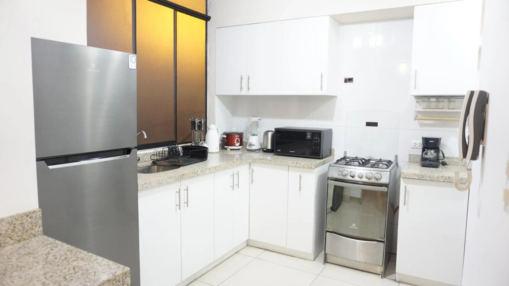 Casa Pillqu APARTAMENTOS PRIVADOS - 10min del Aeropuerto Lima PE
