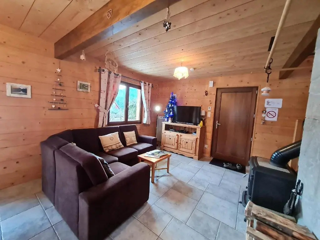 Chalet chaleureux face aux pistes, proche Gérardmer, idéal pour famille, balcon et terrasse - FR-1-589-182