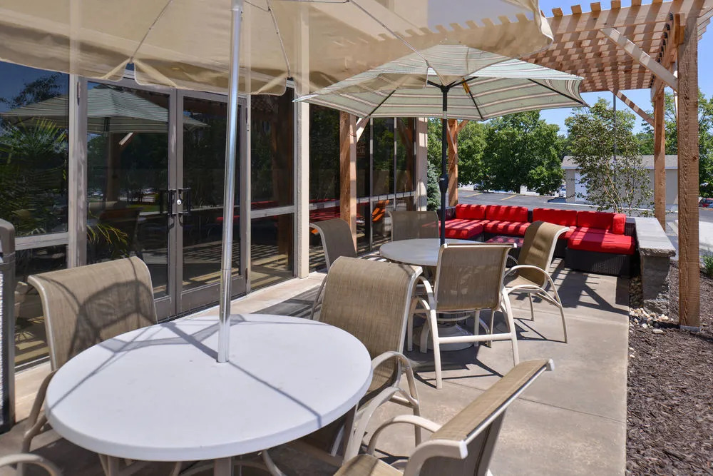 Holiday Inn Express & Suites Central Omaha by IHG
