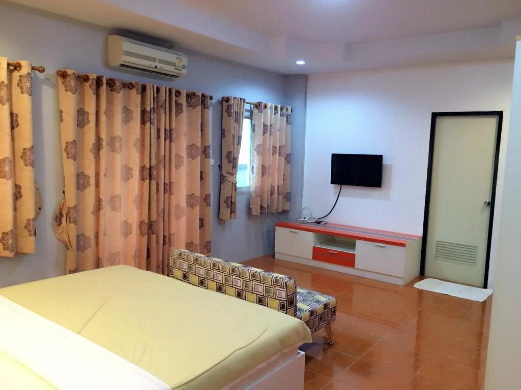 Saowaluk Residence
