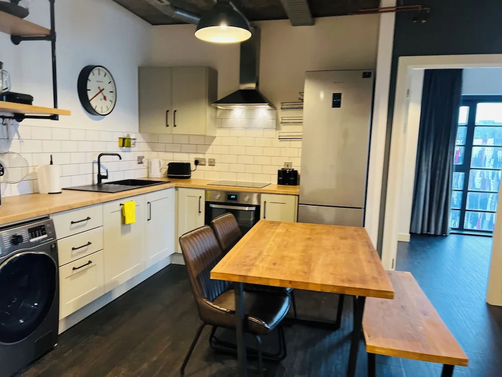 Homely 2-bed Apartment With Stunning Views Wembley