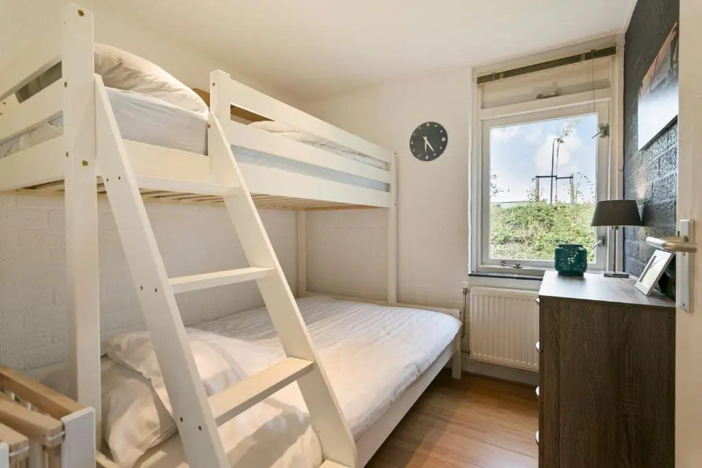 Bungalow Kuste - Klepperstee Ouddorp, 2 terraces and garden, near the beach - not for companies