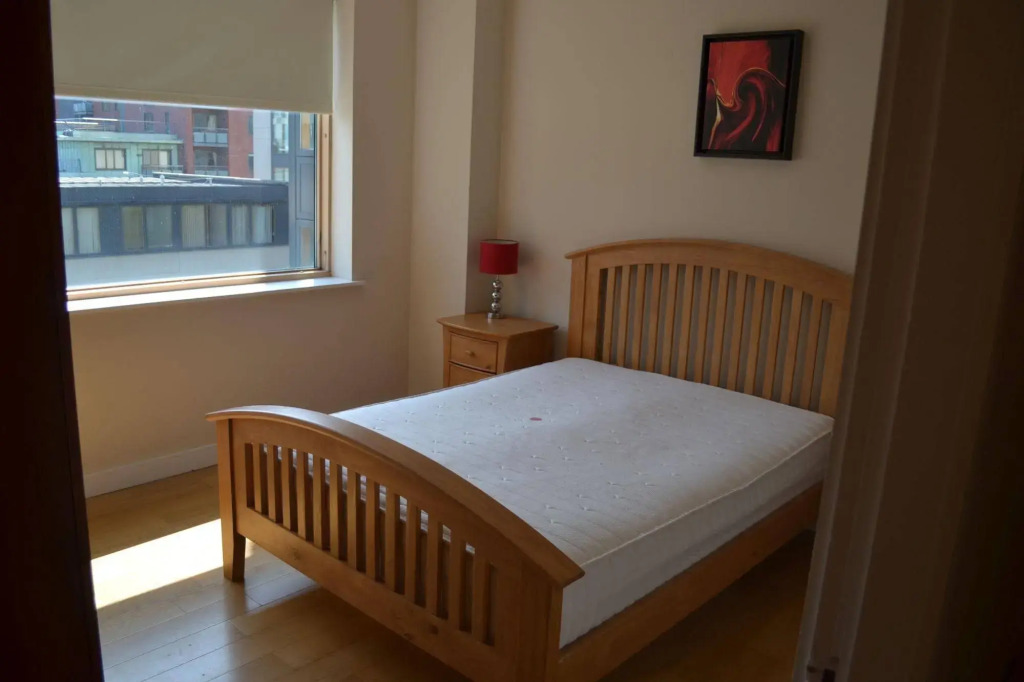 Hanover Dock Apartment