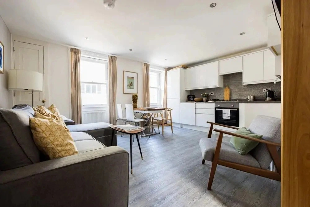 Luxury 3-bed Duplex Apartment in Fitzrovia near Oxford Street