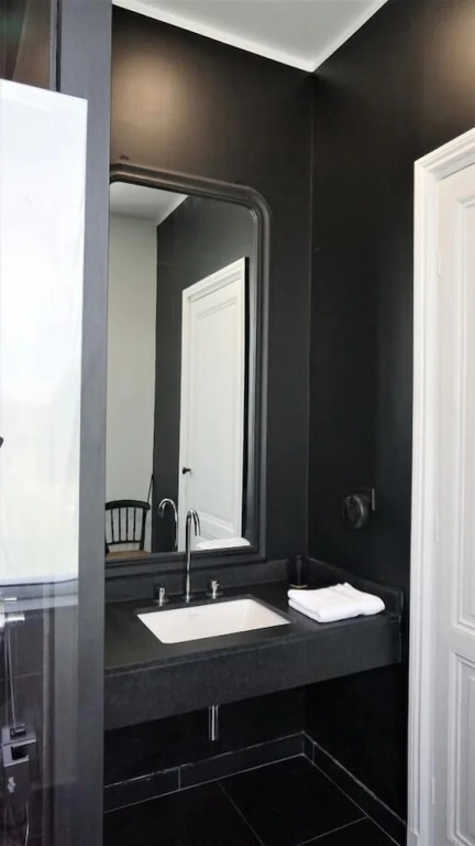 Château Bernon Gite 15 Personnes - piscine et SPA