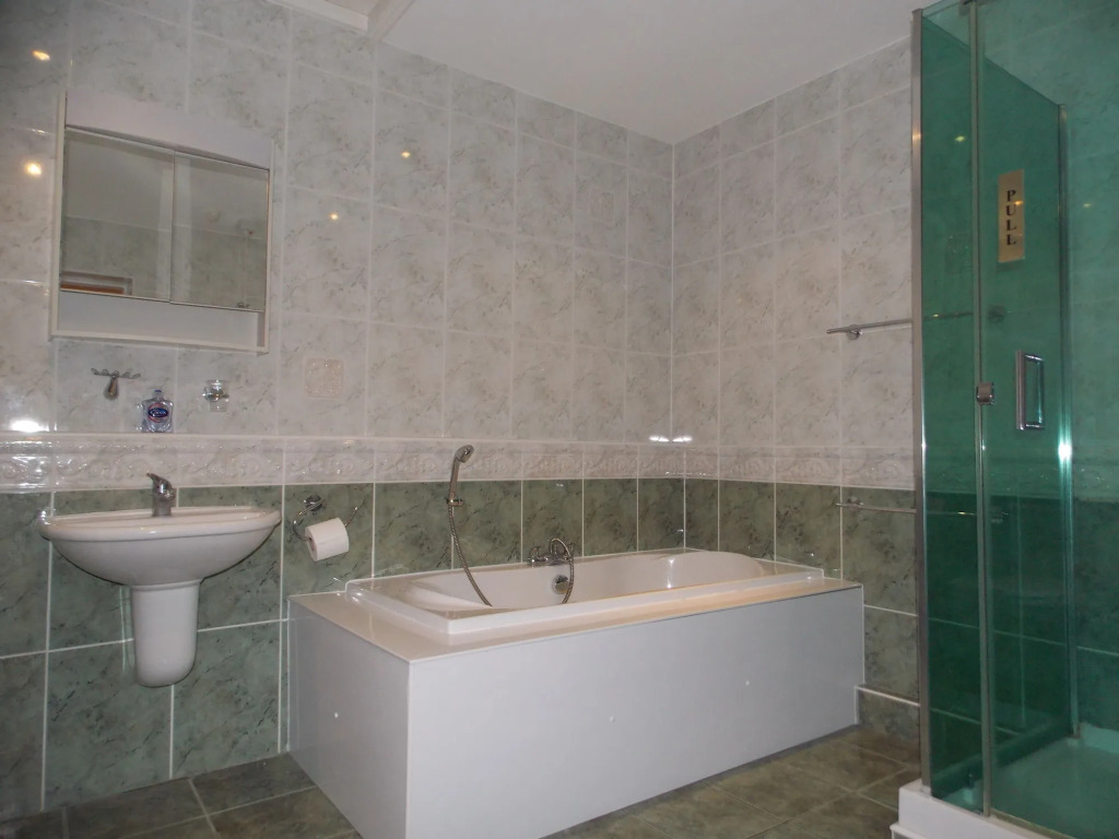 Diamonds Guest House