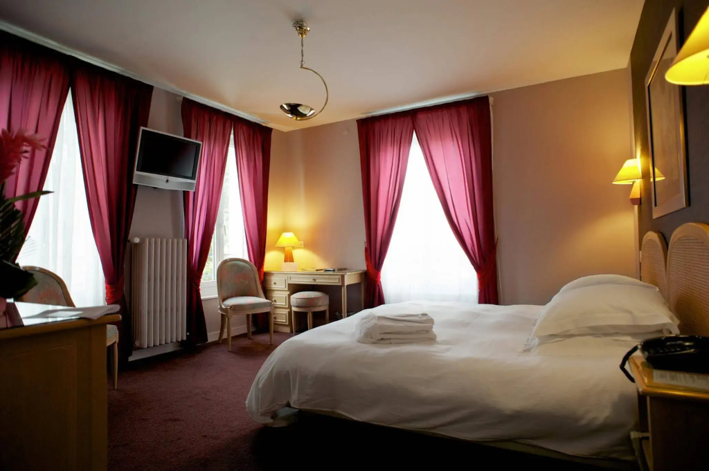 Grand Hotel de Courtoisville
