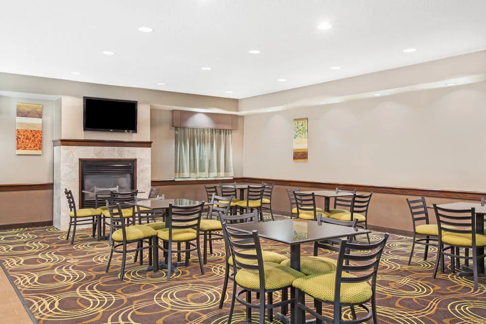 Days Inn Brewerton/ Syracuse Near Oneida Lake