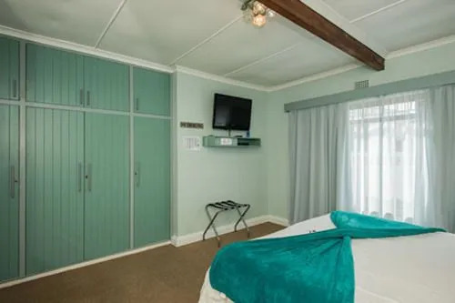 Whale Coast Lodge