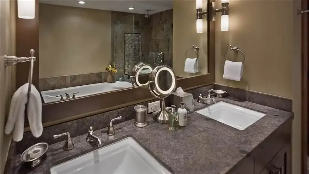 Moose Mountain 604 4 BedroomCondo By Moving Mountains
