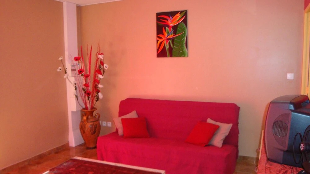 House With one Bedroom in Saint-paul, With Wonderful sea View, Enclose