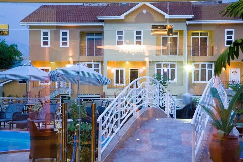 Royal Richester Hotel