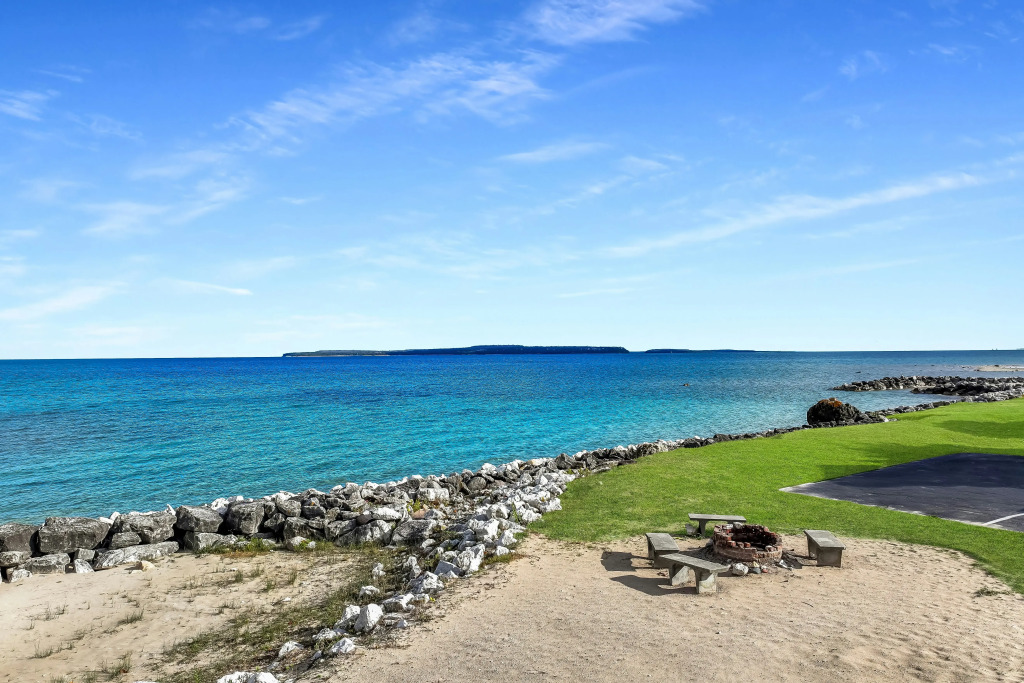 Hampton Inn St Ignace Lakefront Mackinac