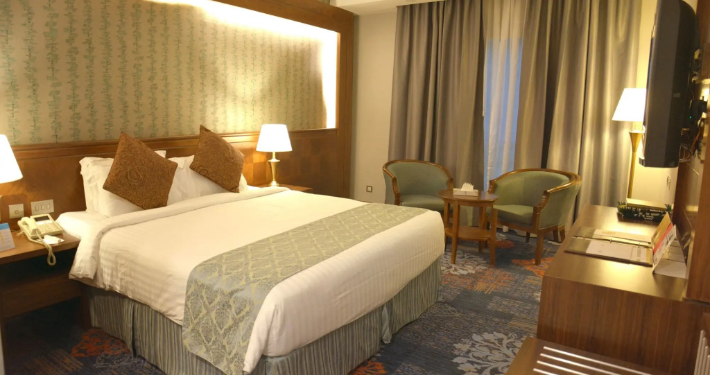 MADEN Hotel