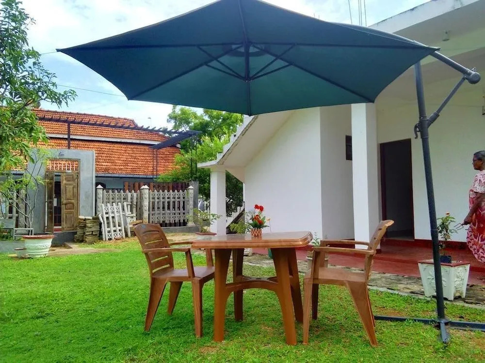 Randi Guest House