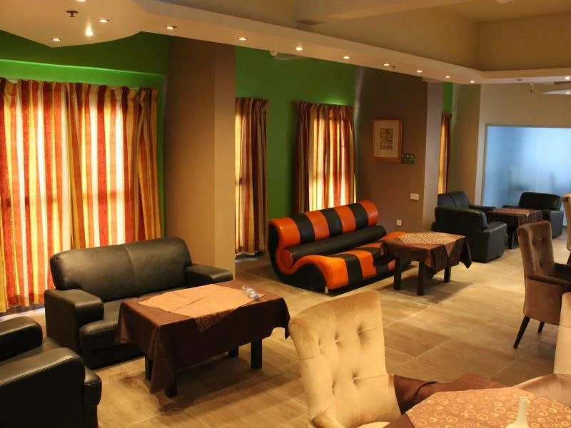 Riviera Hotel