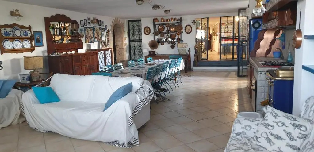 Tuscan Villa, Private Pool and Tennis Court Garden,wi-fi, Ac, Pet Friendly