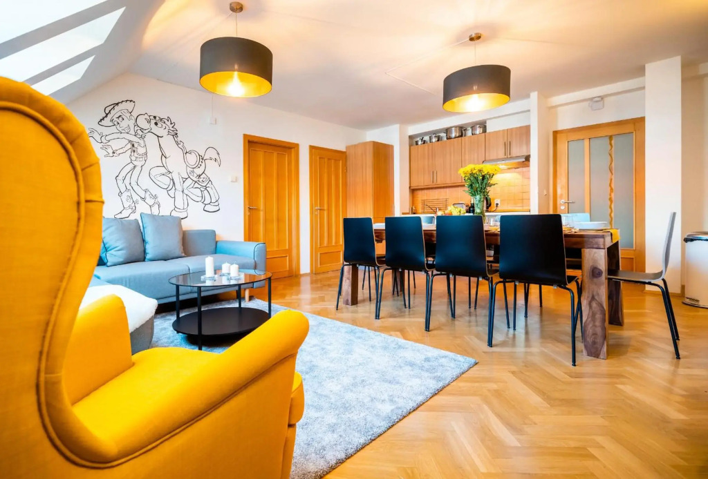 Klimentska Cartoon apartments