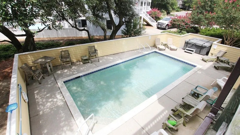 Bay Breeze - 5 Br Home