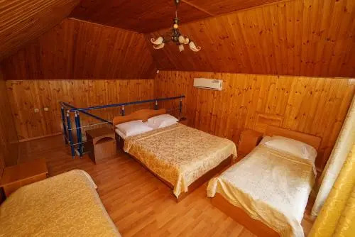 Amina Guesthouse