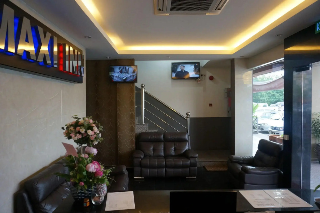 Maxi Inn