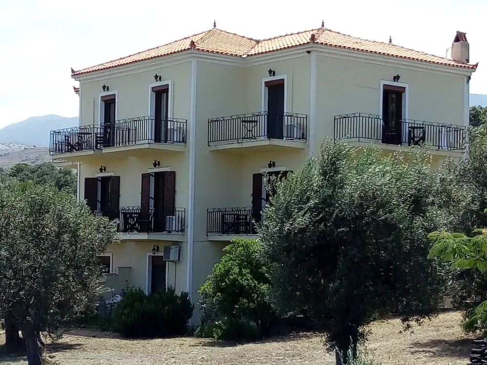 Molivos View Studios