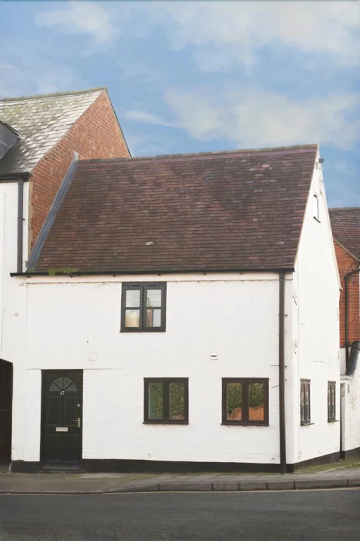 Theoc Cottage in Historic Tewkesbury